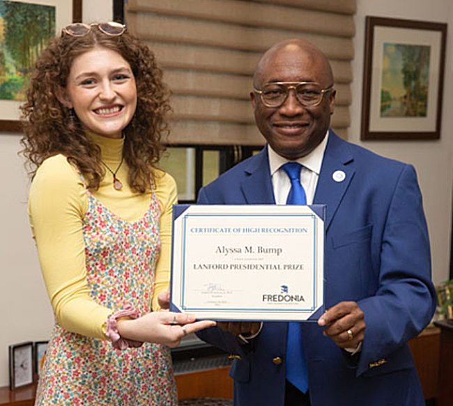 2023 Lanford Prize Winner Alyssa Bump (left) with President Kolison (right).