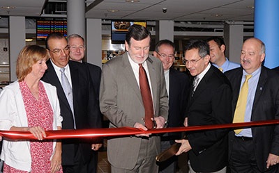 Ribbon-Cutting Centre Pointe Lounge
