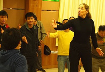 Paula Holcomb at the Guangzhou Youth Palace