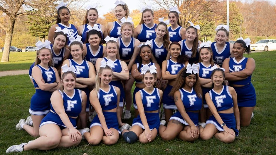 group of SUNY Fredonia cheerleaders