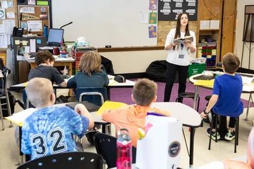 A student teacher from Fredonia in a Hamburg elementary school during the 2019-2020 school year