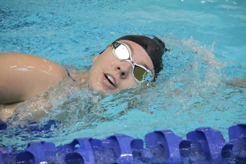Kayla Hagan swimming