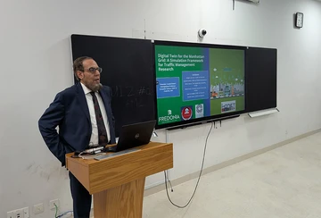 Dr. Junaid Zubairi, delivering his presentation at the 22nd IEEE HONET-ICT conference.