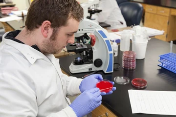 medical technology student in the lab