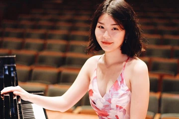 Pianist Grace Jang