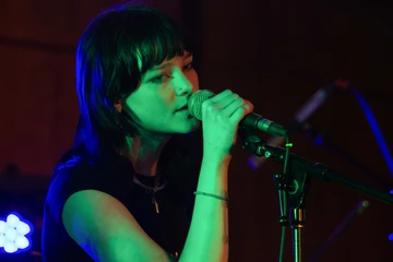 Singer at battle of the bands