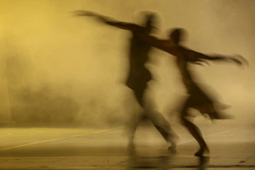 Blurred image of dancers