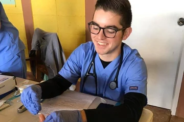 fredonia student working in honduras