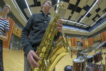 jazz saxaphonist performing