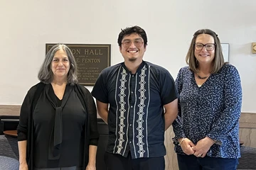 Pedro Jesús Martínez (center) with Dr. Jan McVicker (left) and Kim Mead-Colegrove (right).