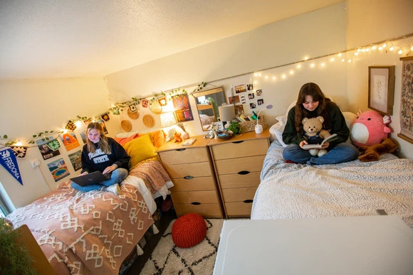 Honors House Grissom Hall Dorm Room