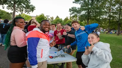 Fredonia students participate in Activities Night fun on campus
