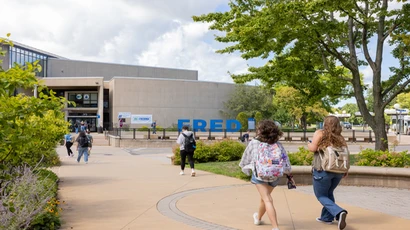 students walking to classes on the first day of the fall semester