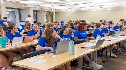 Honors students at orientation
