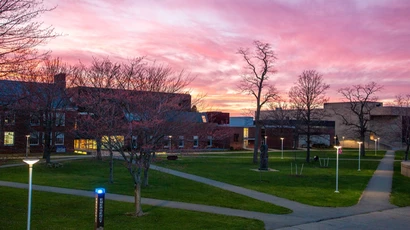 The quad between Mason Hall and Reed Library