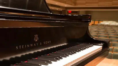 piano up close