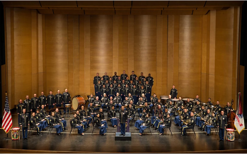 group shot of U.S. Army Field Band and Soldiers Chorus