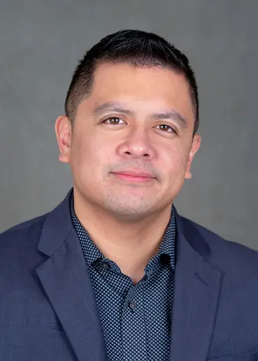 Dr. Leonidas Lagrimas