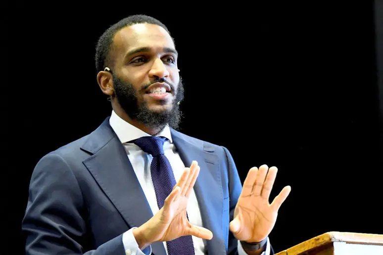 Dr. Nyle Fort