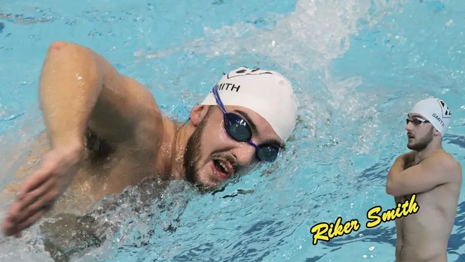 Riker Smith swimming