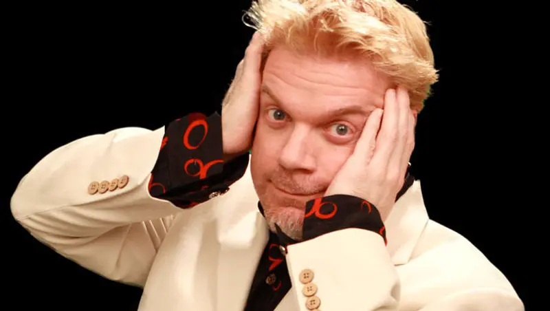 Chipper Lowell brings his special mash up of comedy and magic to Marvel Theatre.