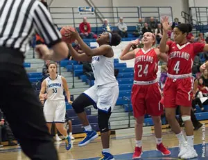 womens-basketball-vs-cortland-for-web-by-szot